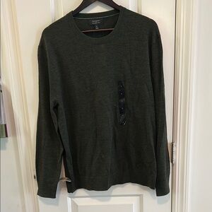 Brand New 100% Merino Wool Green Sweater